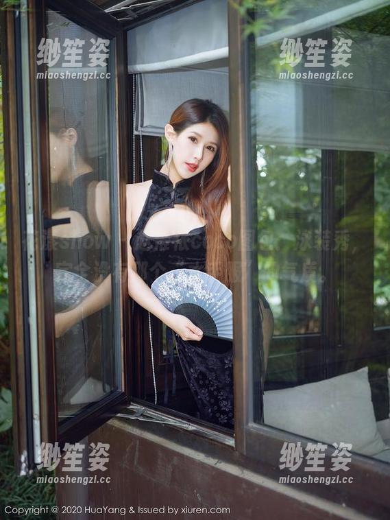 花漾show-赵惟依coco 花漾show - 赵惟依coco图包:泳装秀,完全没有那个“水手服”的气质。