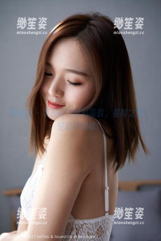 蜜桃社-李颖诗 蜜桃社 - 李颖诗白衬衫写真,福利之美,轻松不纠结!