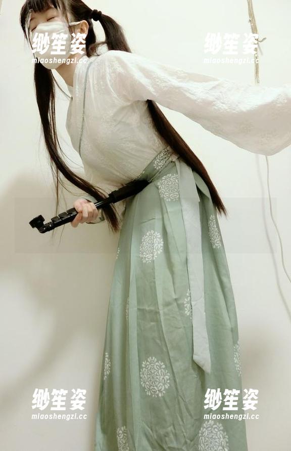 西尔酱 西尔酱的白丝jk合集,免费看!但要小心!看得太久小心上瘾哦!