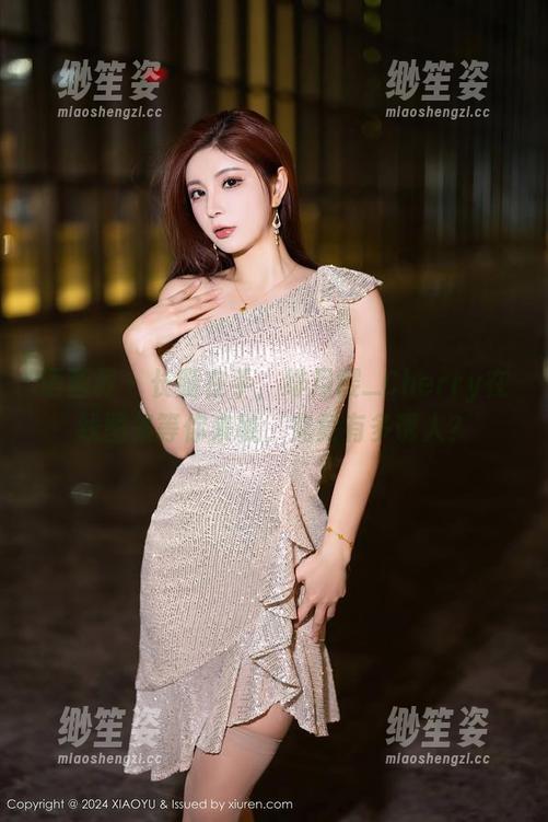 语画界-绯月樱_Cherry 语画界 - 长腿在手,绯月樱_Cherry在线图集等你来瞧,究竟有多诱人?