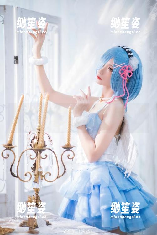 贝儿酱Miki 贝儿酱Miki的睡衣COS:给我一床,换我一生的呐喊!
