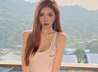 微密圈 – 超辣的林一的女王写真，你怎么不偷偷看一眼呢？