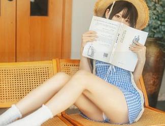 谁说空姐只会穿制服？迷之呆梨的私房原图颠覆你的想象。