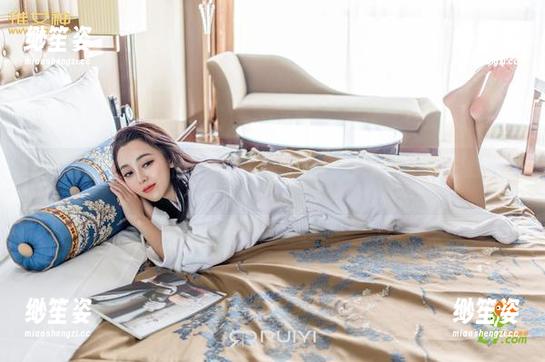 青豆客-颖莹儿YY 青豆客 - 颖莹儿YY的套装图集——我怀疑这几件衣服有自己的情感…