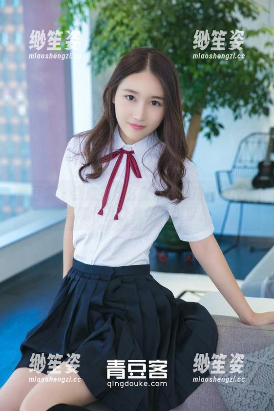 青豆客-魏扭扭 青豆客 - 到底有什么魔力?魏扭扭的校服写真作品让我停下脚步。